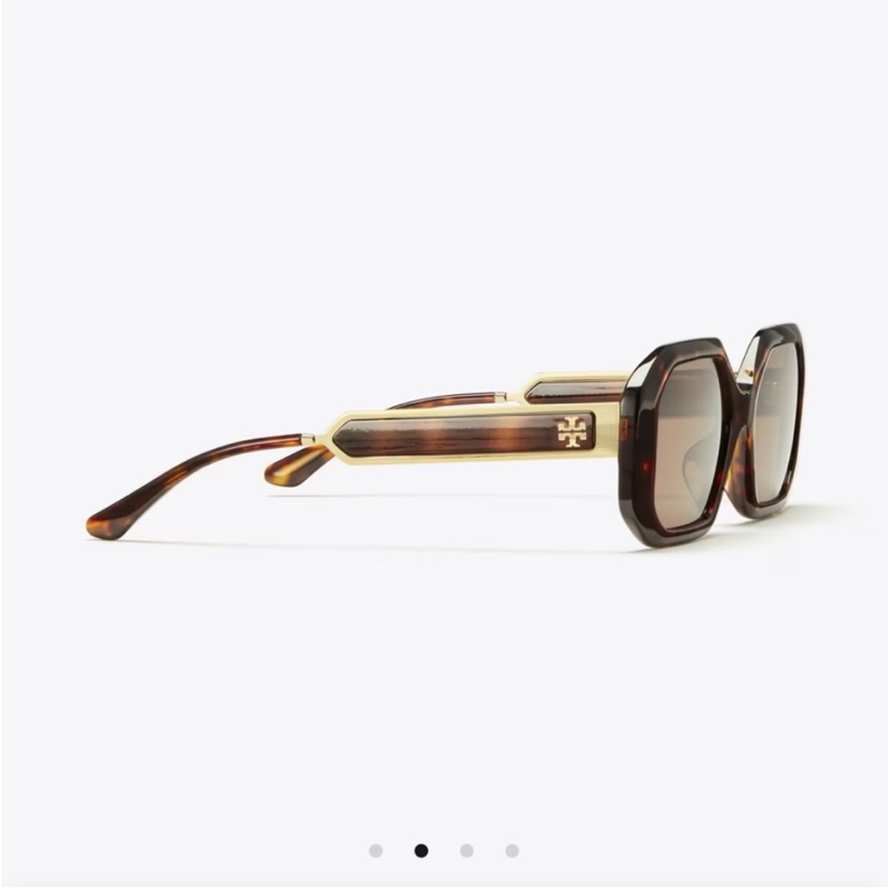 Tory Burch Kira Sunglasses in Tortoise